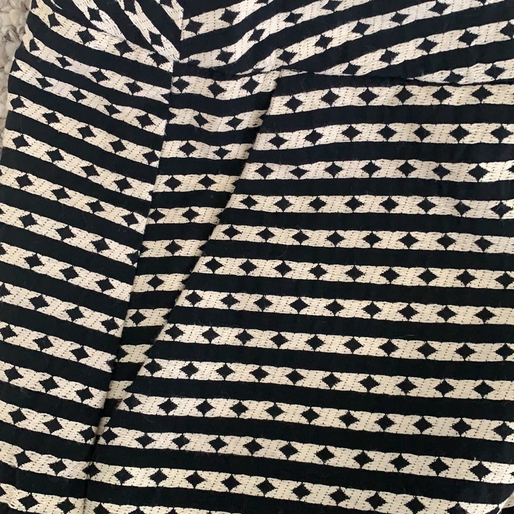 NWOT Pencil Skirt with Pockets - Picture 3 of 8